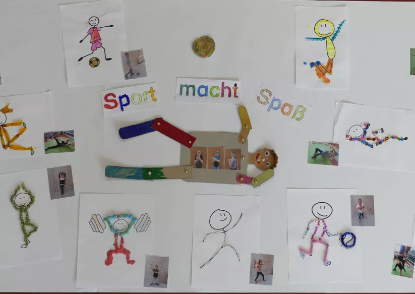 Das Bild zeigt verschiedene Sportübungen, die mit Hilfe von unterschiedlichen Materialien (Büroklammern, Knete, Fingerabdrücke,...) dargestellt werden. Zudem haben die Schüler für die Fotos alle Übungen durchgeführt. In Gebärdensprache sagen unsere Schüler in der Mitte des Bildes "Sport macht Spaß".